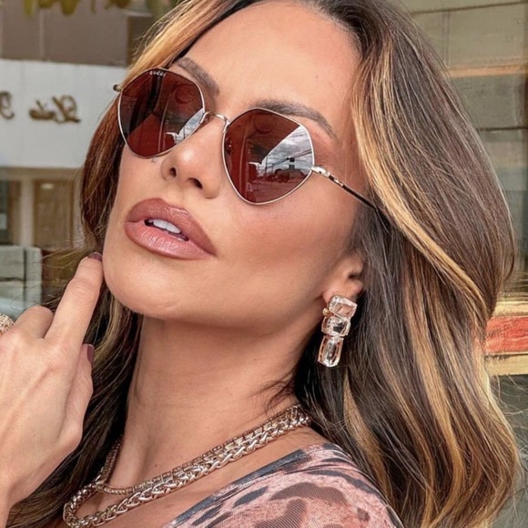 NEW GUCCI WOMEN GOLD SUNGLASSES - Picture 1 of 7
